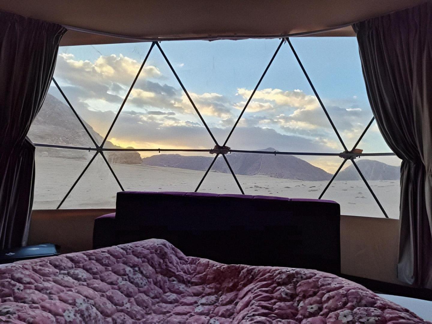 Ali wadi rum camp Hotel Bagian luar foto